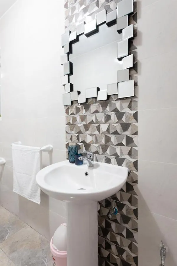 F5 Room 2, Private Room Two Single Beds Shared Bathroom In Shared Flat Msida 0*,  Malta