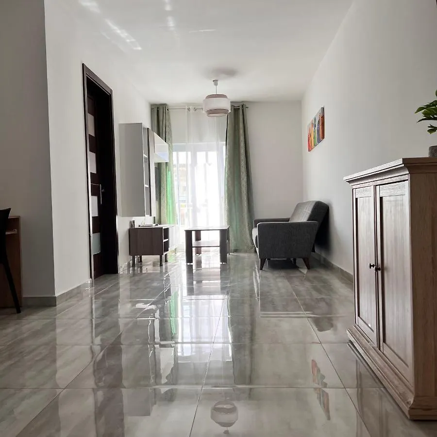 Homestay F5 Room 2, Private Room Two Single Beds Shared Bathroom In Shared Flat Msida
