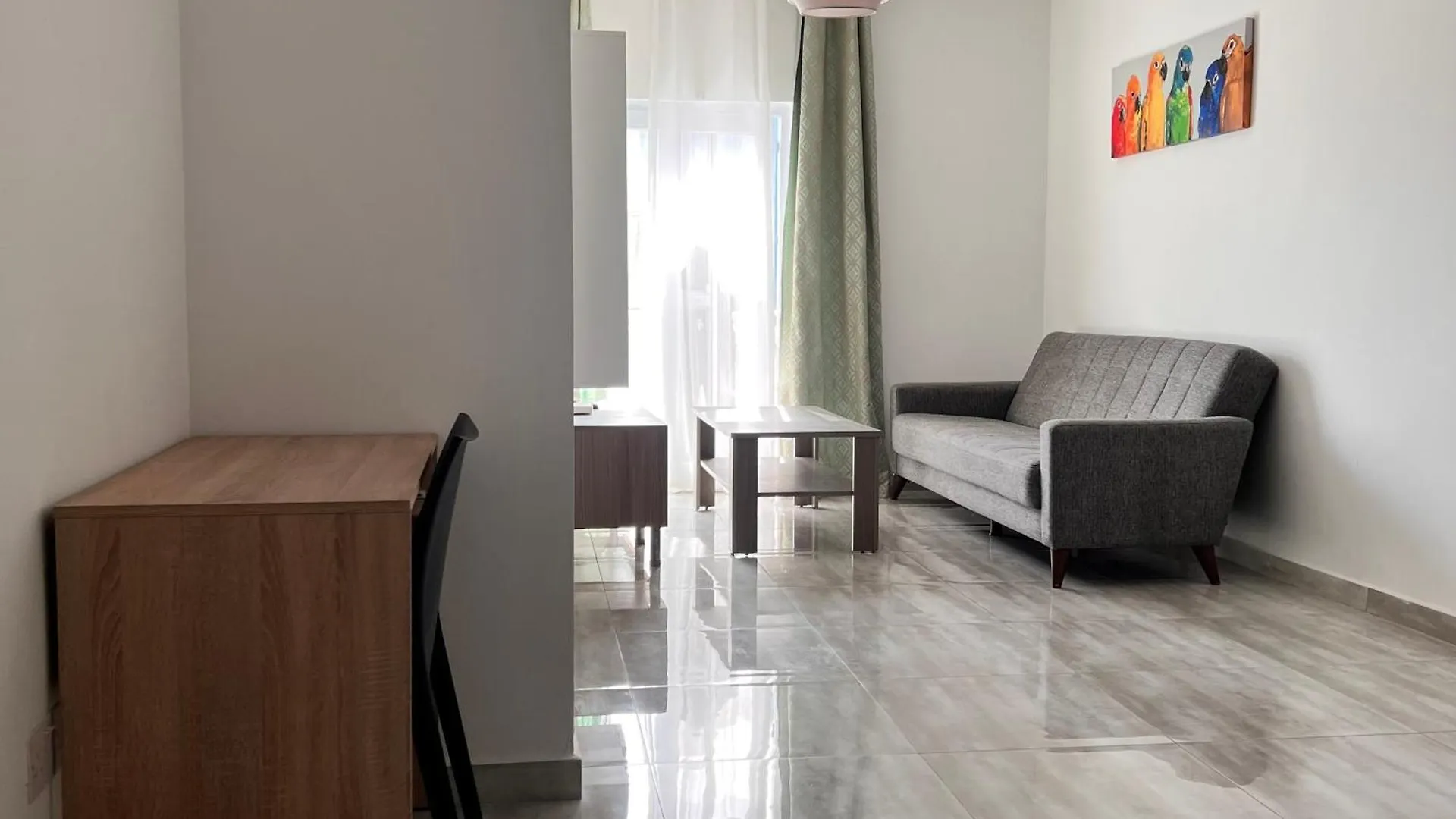 Homestay F5 Room 2, Private Room Two Single Beds Shared Bathroom In Shared Flat Msida