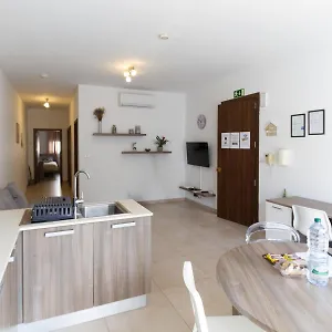 Pierre&liana's Place Msida