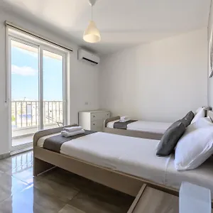  Kwatera prywatna F9 3, Private Two Single Beds With Shared Bathroom In Shared Flat